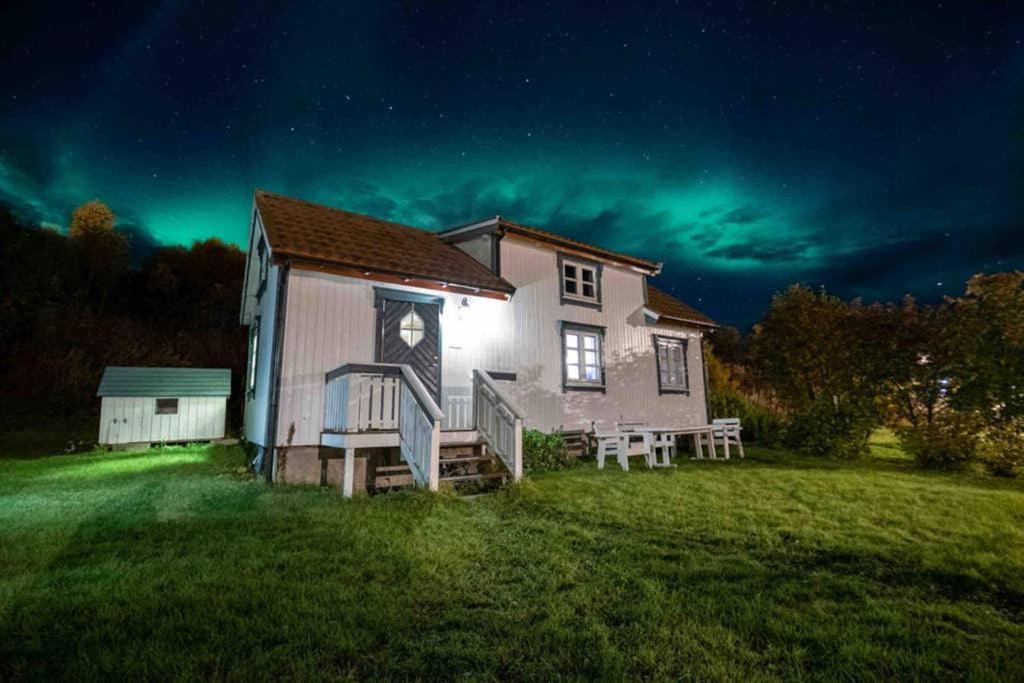Vila Nordlandshus Ved Lofotr Bostad Exteriér fotografie